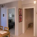 아파트 Elegia Mantouki